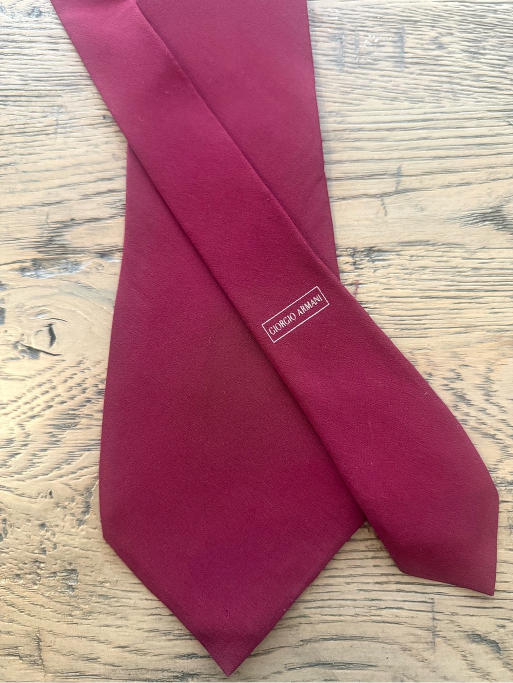 Giorgio Armani Men's Burgundy Silk Tie